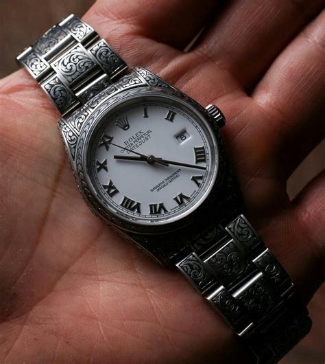 incisione su retro rolex